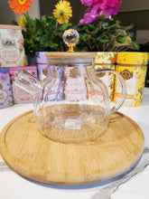 Load image into Gallery viewer, Glass Teapot with Bamboo Lid &amp; Built-in Strainer 1 litre